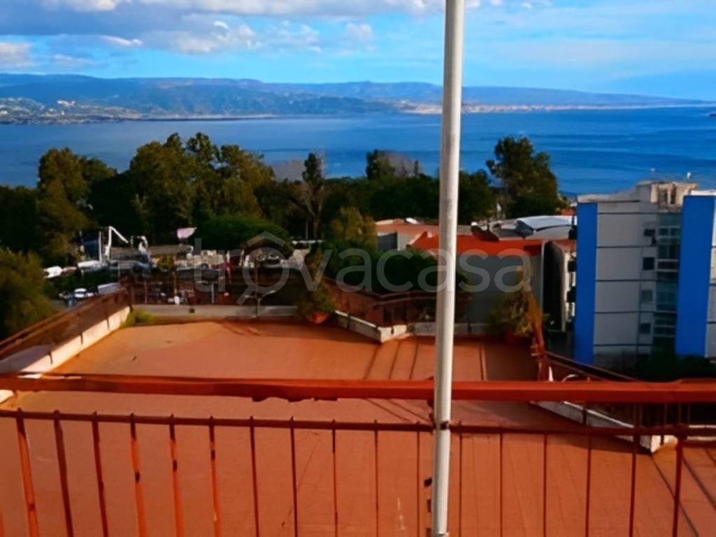 appartamento in vendita a Messina in zona Santissima Annunziata