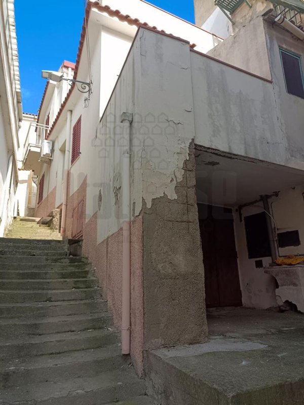 appartamento in vendita a Messina in zona Galati / Mili San Marco