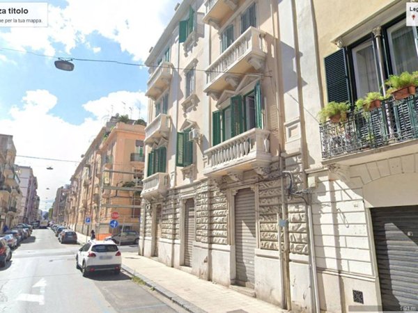 locale commerciale in vendita a Messina in zona Centro Storico