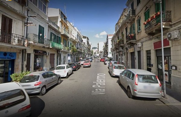 negozio in vendita a Messina in zona Centro Storico