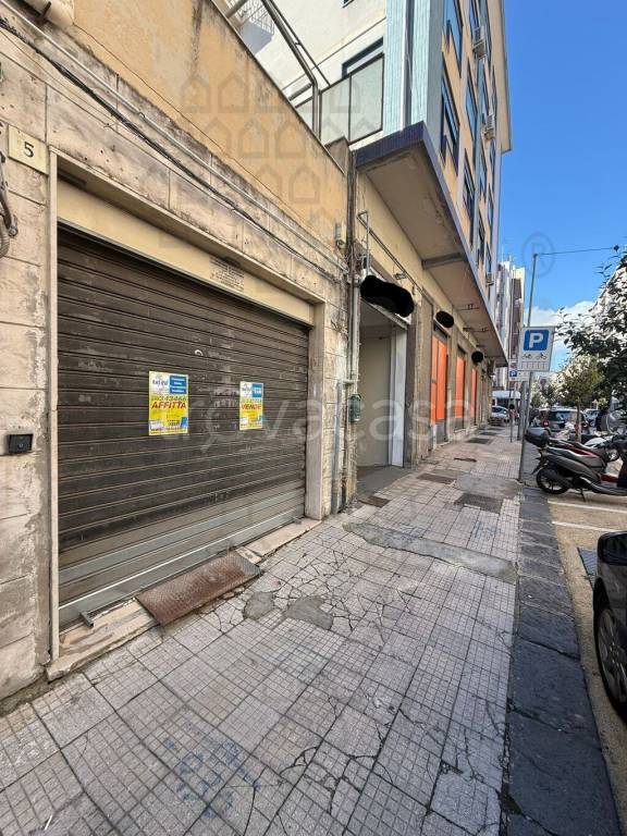 locale commerciale in vendita a Messina in zona Centro Storico