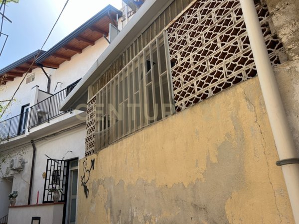 appartamento in vendita a Messina in zona Gazzi