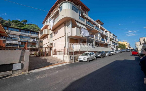 appartamento in vendita a Messina in zona Santa Margherita