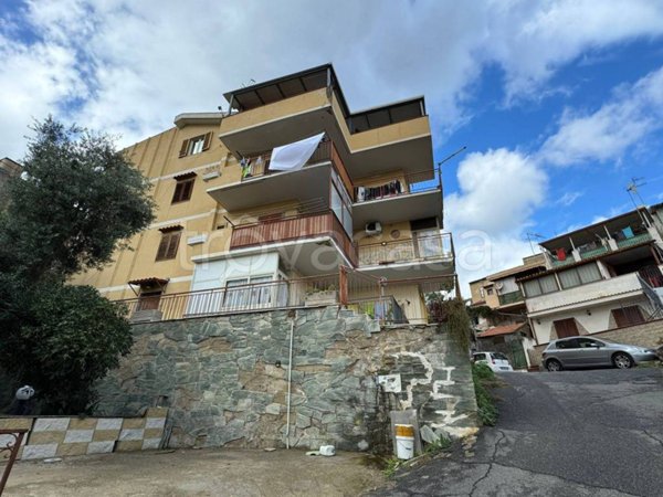 appartamento in vendita a Messina in zona Gazzi