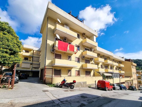 appartamento in vendita a Messina in zona Salice