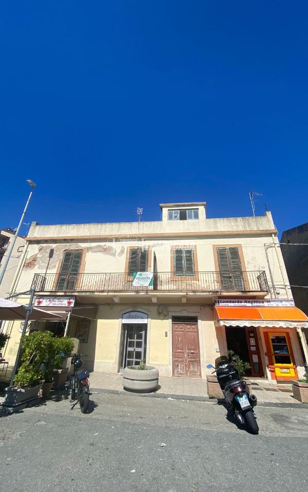 appartamento in vendita a Messina in zona San Filippo