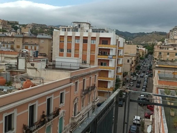 appartamento in vendita a Messina in zona Centro Storico