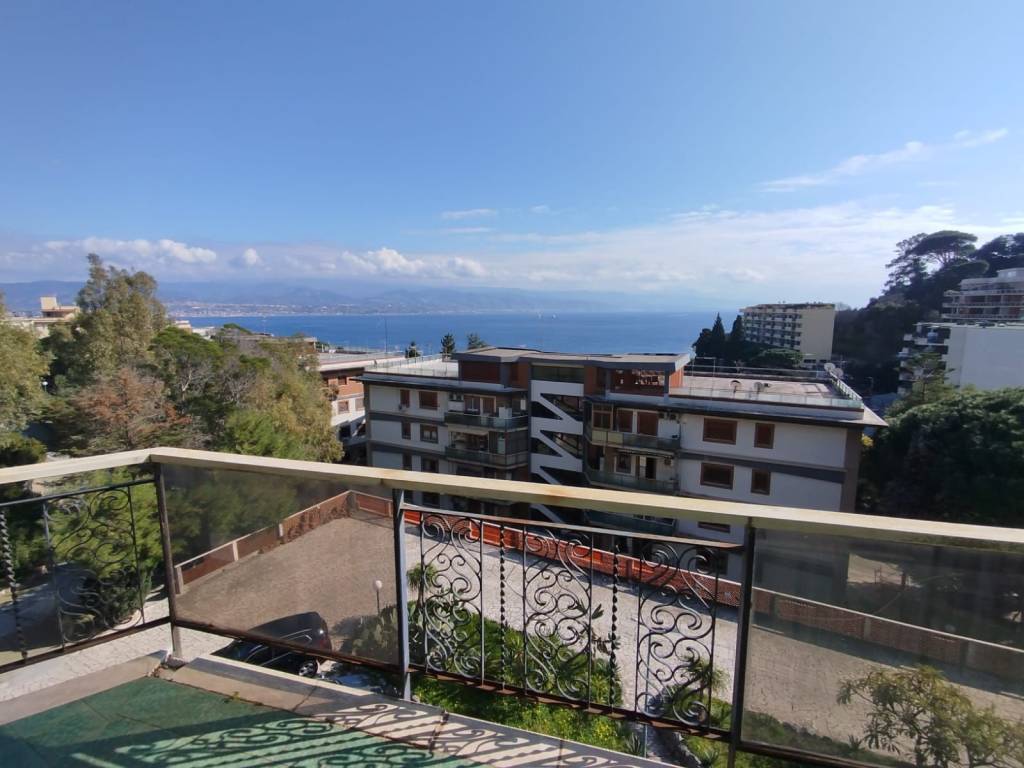 appartamento in vendita a Messina in zona Paradiso