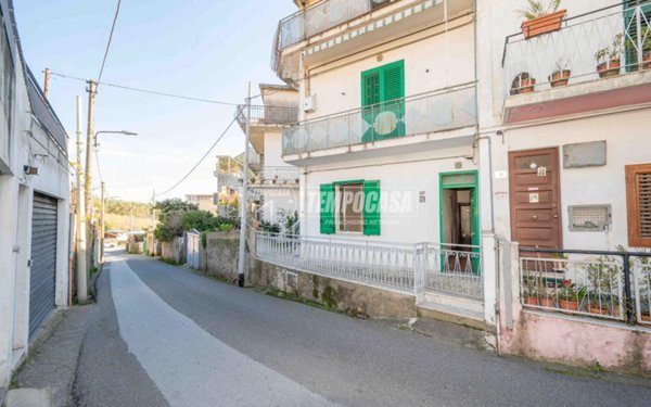 appartamento in vendita a Messina in zona Tremestieri