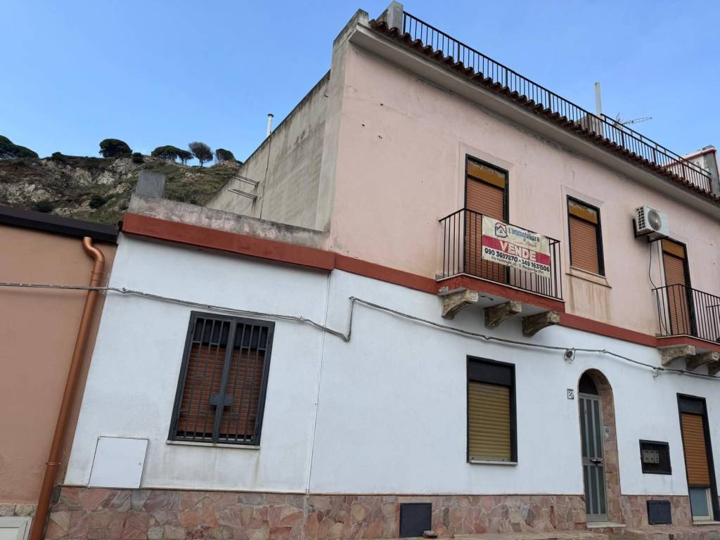 appartamento in vendita a Messina in zona Santa Margherita