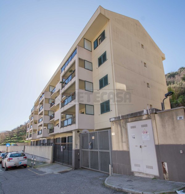 appartamento in vendita a Messina in zona Camaro