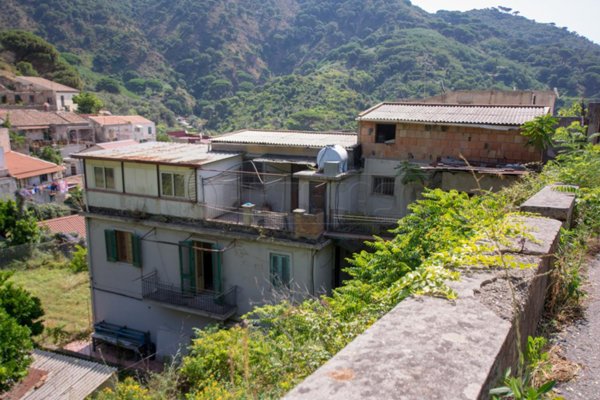 casa indipendente in vendita a Messina in zona Salice