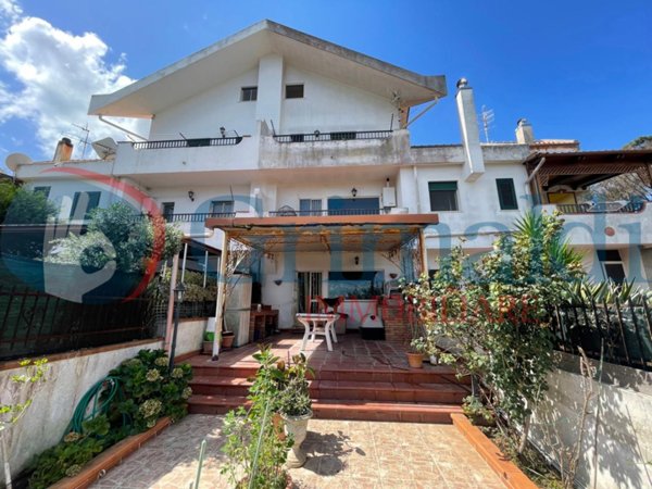 casa indipendente in vendita a Messina in zona Salice