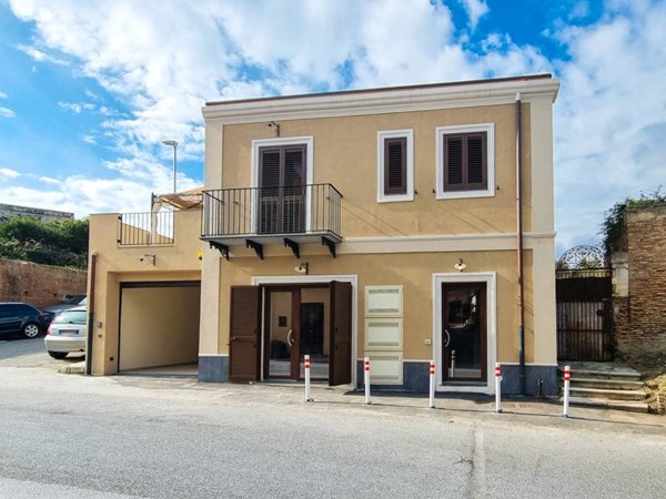 casa indipendente in vendita a Messina in zona Ganzirri