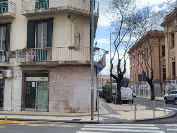 negozio in vendita a Messina in zona Centro Storico