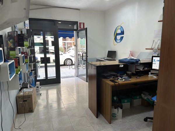 locale commerciale in vendita a Messina in zona Centro Storico