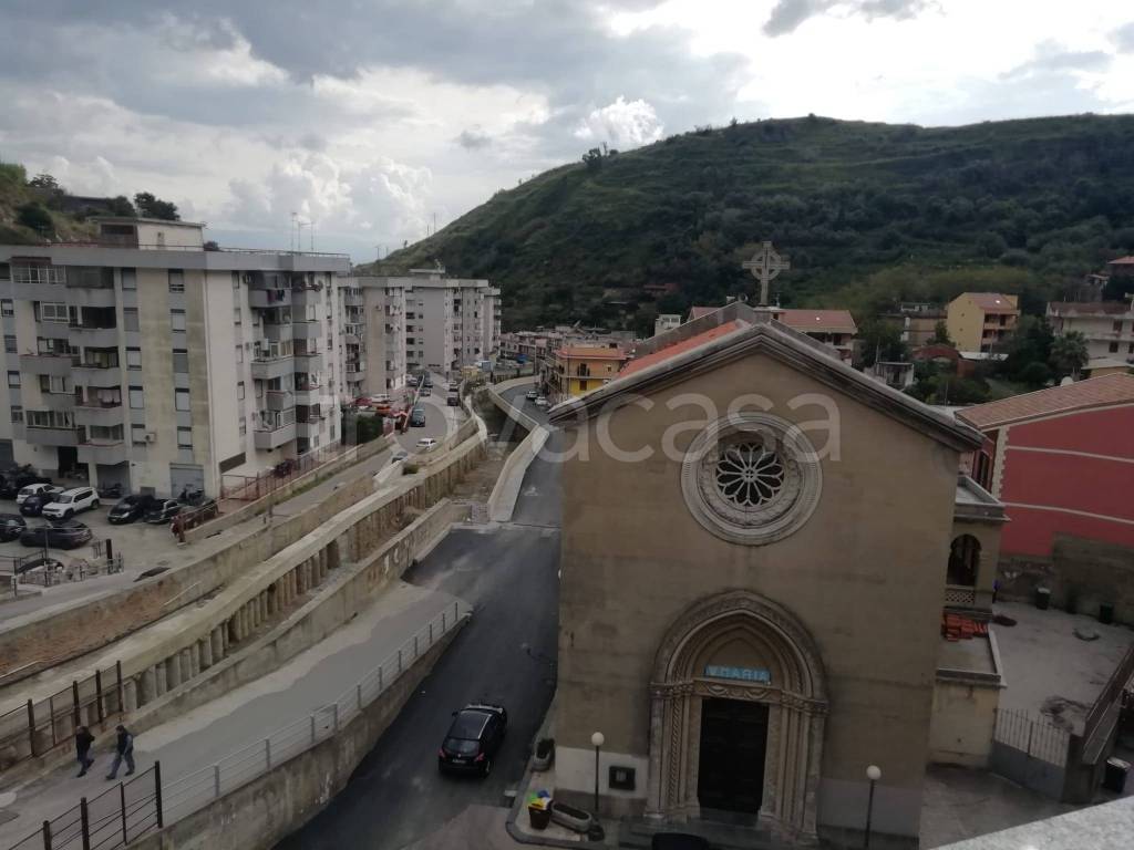 appartamento in vendita a Messina in zona Camaro