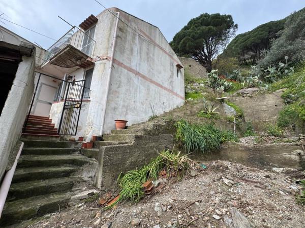 casa indipendente in vendita a Messina in zona Larderia