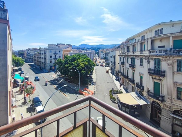 appartamento in vendita a Messina in zona Centro Storico