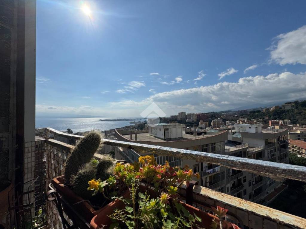 appartamento in vendita a Messina in zona Santissima Annunziata