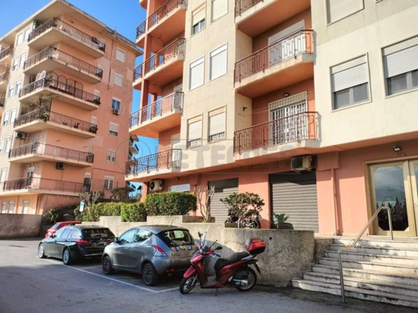 negozio in vendita a Messina