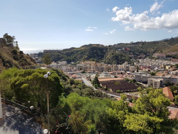 casa indipendente in vendita a Messina in zona Gravitelli