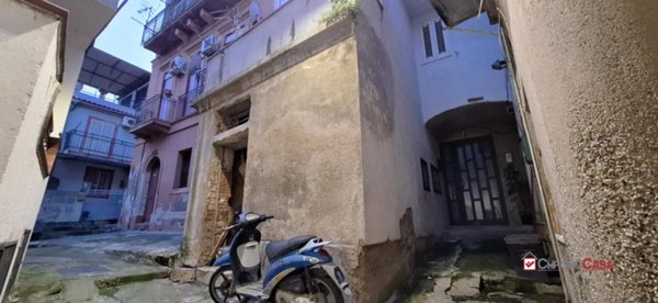 appartamento in vendita a Messina in zona Galati / Mili San Marco