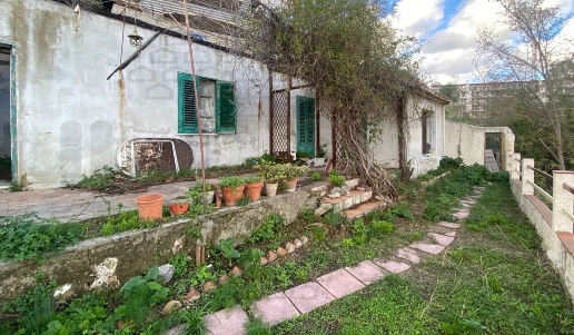 casa indipendente in vendita a Messina in zona Centro Storico