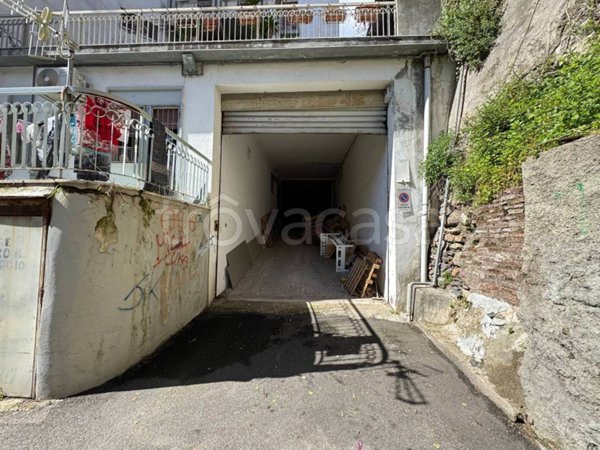 locale commerciale in vendita a Messina in zona Centro Storico
