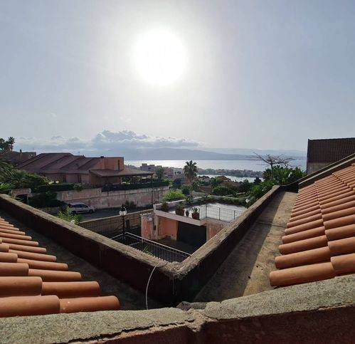 casa indipendente in vendita a Messina in zona Ganzirri