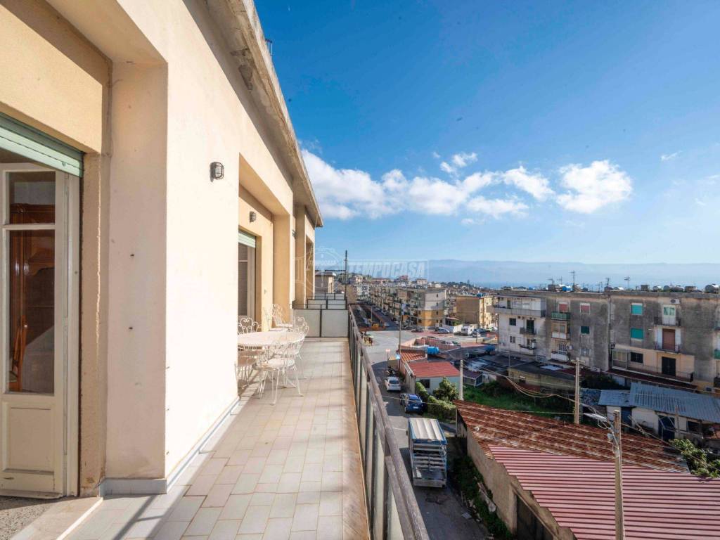appartamento in vendita a Messina in zona Gazzi