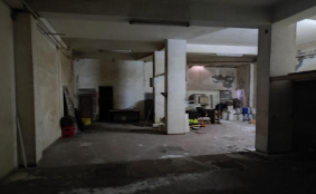 negozio in vendita a Messina in zona Gazzi