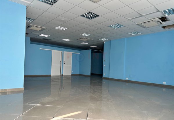 ufficio in vendita a Messina in zona Gazzi
