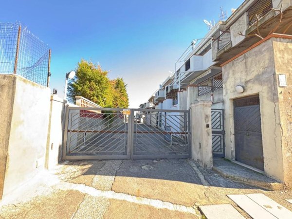 appartamento in vendita a Messina in zona Mortelle