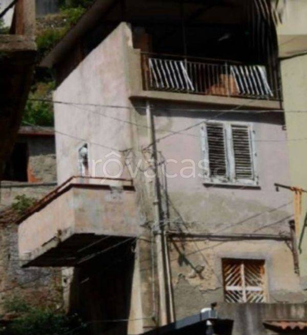 casa indipendente in vendita a Messina in zona Santa Margherita