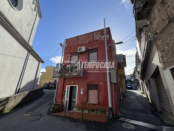 casa indipendente in vendita a Messina in zona Gesso