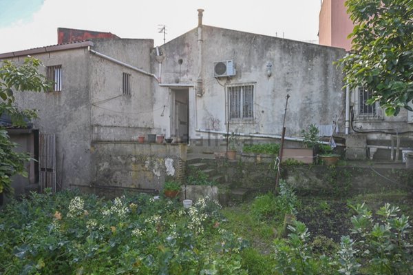 casa indipendente in vendita a Messina