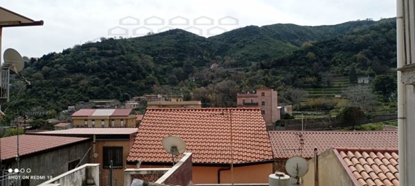 casa indipendente in vendita a Messina in zona San Filippo