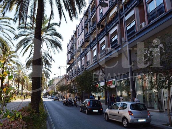 negozio in vendita a Messina