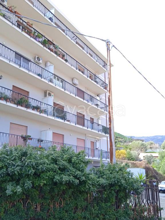 appartamento in vendita a Messina in zona Camaro