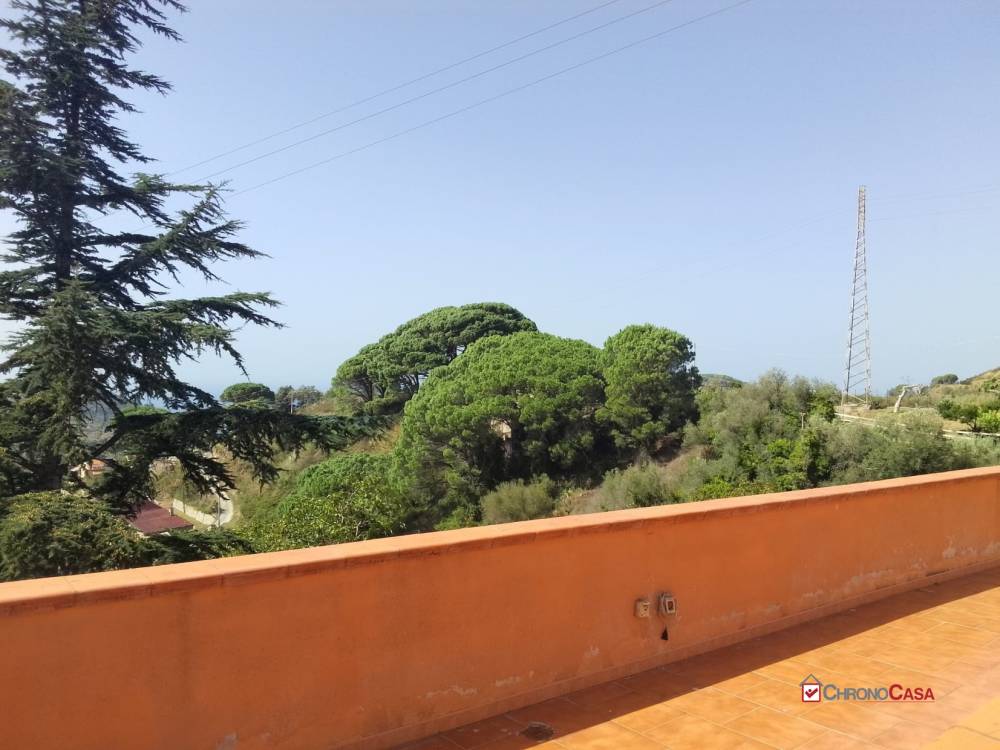 casa indipendente in vendita a Messina in zona Centro Storico