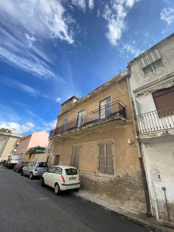 appartamento in vendita a Messina in zona Gazzi