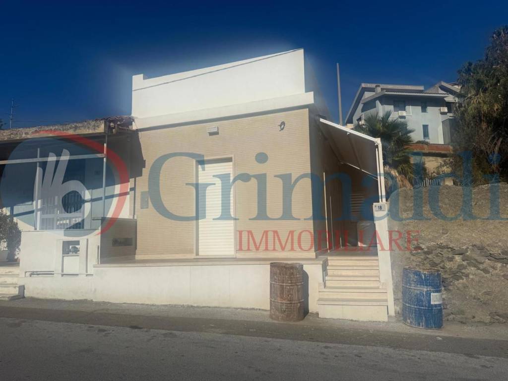 casa indipendente in vendita a Messina in zona Tremestieri