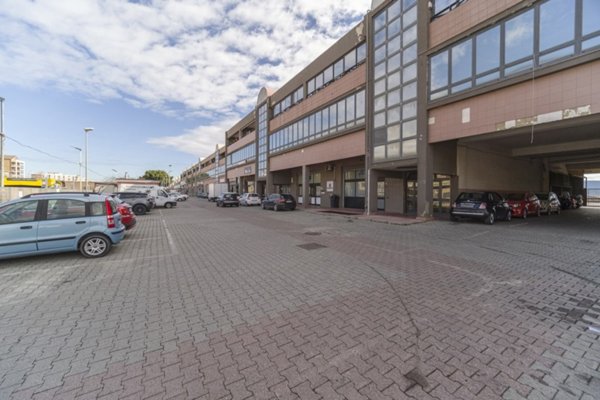 ufficio in vendita a Messina in zona Contesse