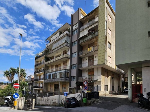 appartamento in vendita a Messina in zona Gazzi