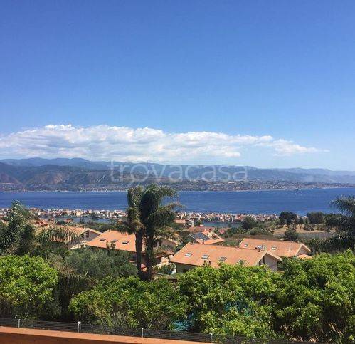 casa indipendente in vendita a Messina in zona Faro Superiore