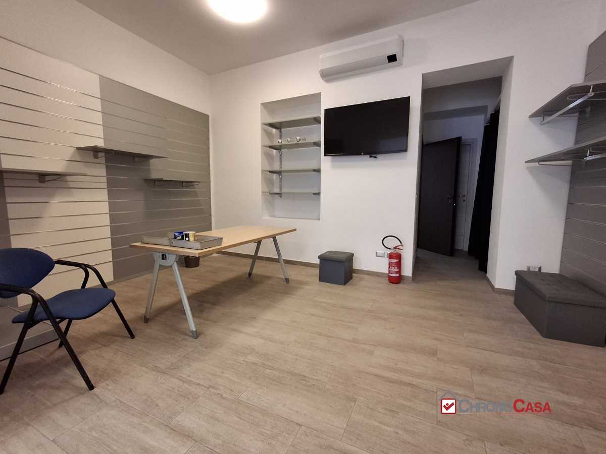 locale commerciale in vendita a Messina in zona Contesse