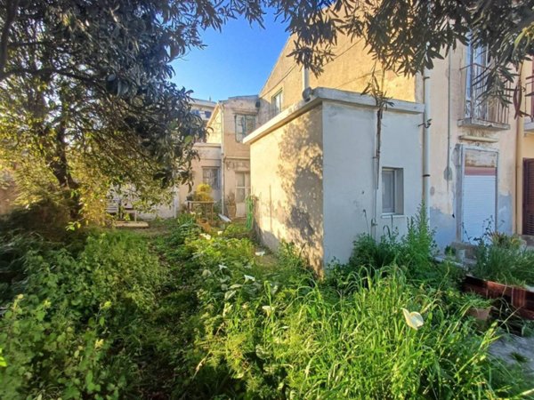 casa indipendente in vendita a Messina in zona Contesse