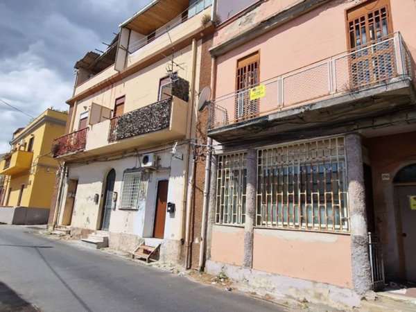 casa indipendente in vendita a Messina
