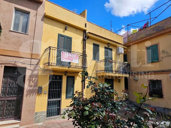 casa indipendente in vendita a Messina in zona Larderia